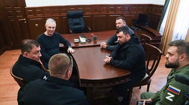 Свои и нечужие. Логика кадровой политики на освобождённых территориях Украины