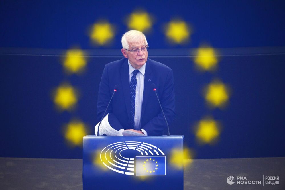 ЕС не признает российские паспорта в Херсоне и Запорожье, заявил Боррель