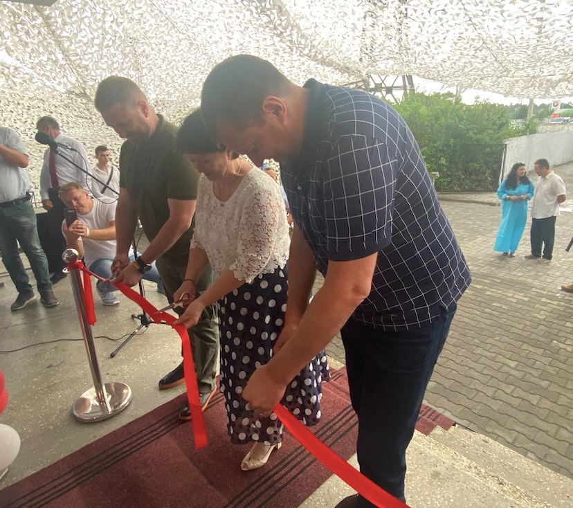 Галина Данильченко: Дорогие мелитопольцы, сегодня открылся телеканал «ЗаTV»