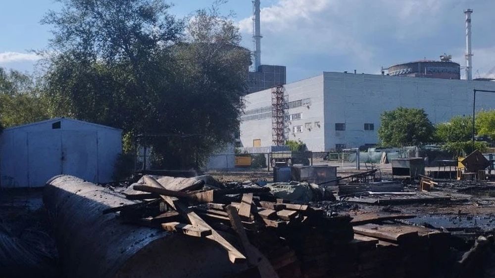 МИД РФ назвал абсурдными призывы Киева создать бесполетную зону над Запорожской АЭС