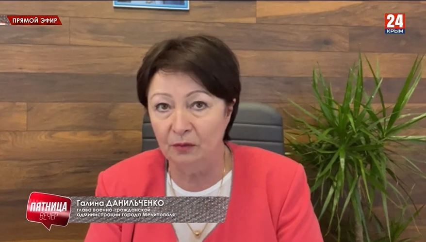 «Комиссии по несколько раз возвращались в ЦИК за дополнительными бюллетенями»: глава ВГА Мелитополя рассказала, как в городе прошёл первый день голосования