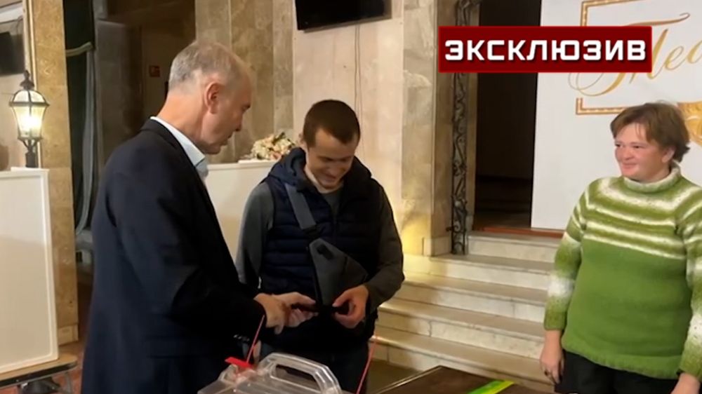 Обратно в Россию: как проходит референдум о присоединении Херсона и Запорожской области