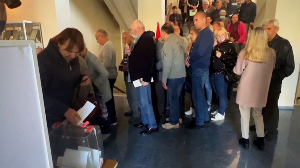 Возвращение домой: как прошел второй день референдума в Запорожской области