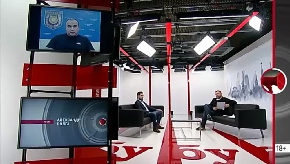 ��������� ����� ������-����������� ������������� ������ ��������� ���������� ����� � ���� �����������, �������� � ������ � �������: