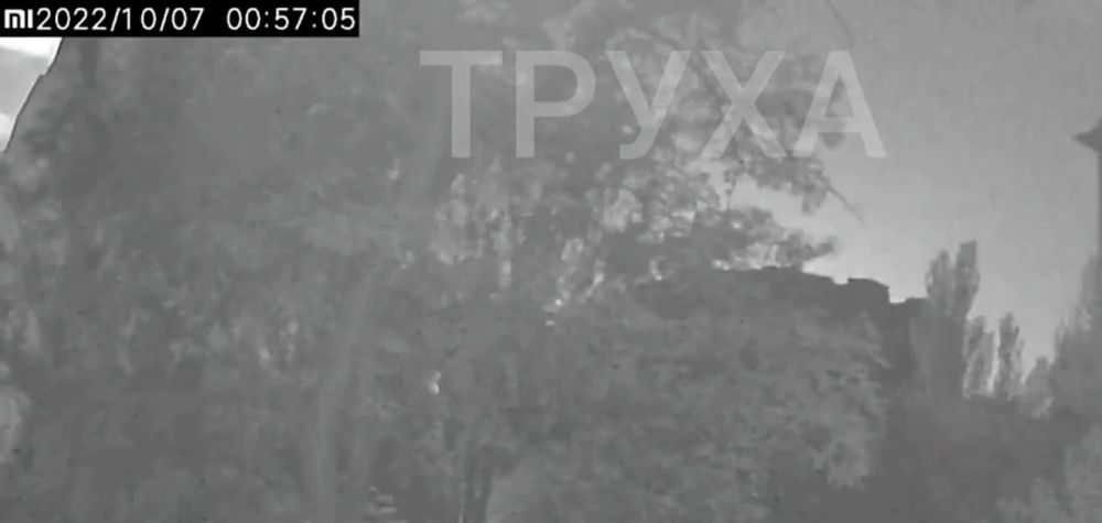 Андрей Руденко: А это уже Запорожье и тут тоже полётная зона для наших птичек камикадзе Герань-2