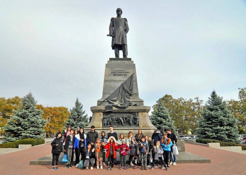В Севастополе провели ознакомительные экскурсии по городу для детей из Херсона и Энергодара