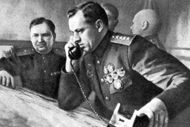 6 ������ 1943 ������ � ���� ���������-�������� �������� ������ ������������ ������ (������� ����� �.�. ������������) � ���������� ������� ������� ���������� ������ ��������� ����� ���������� ����� ������
