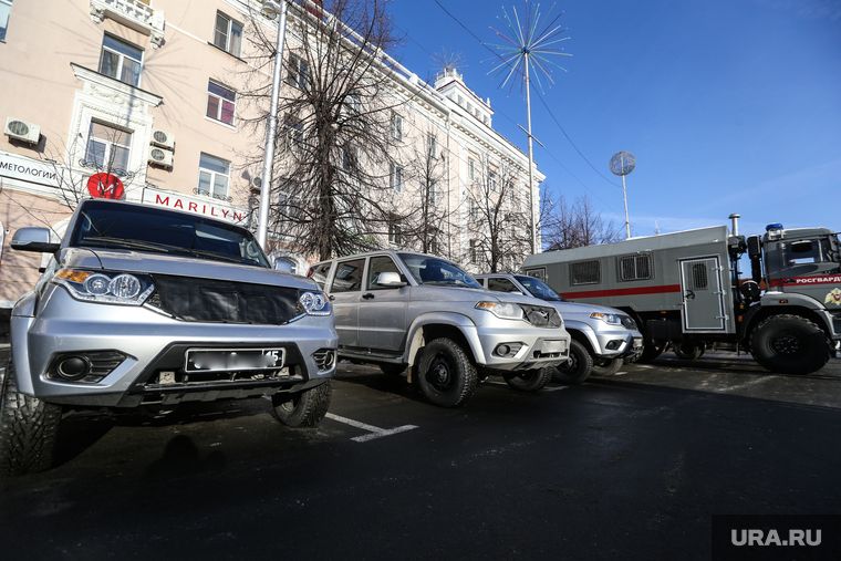 Жителей новых регионов РФ попросили заменить автомобильные номера