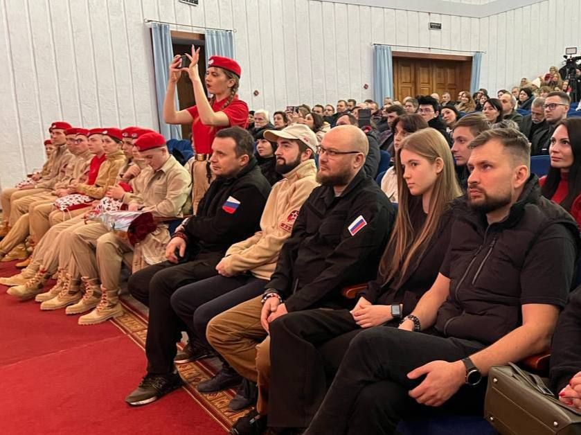 «С любовью к Родине». С таким названием и под таким девизом сегодня в Доме культуры им. Шевченко в городе Мелитополь состоялся концерт, приуроченный к 150-летию Сергея Рахмани...