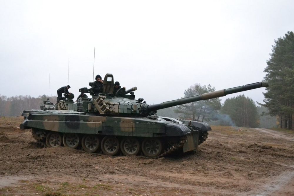 ������ �������, ��� �������� �� ������� 60 ������ PT-91 Twardy (�������� ������������ �-72M1) � ���������� � 14 ������ "������� 2�4"