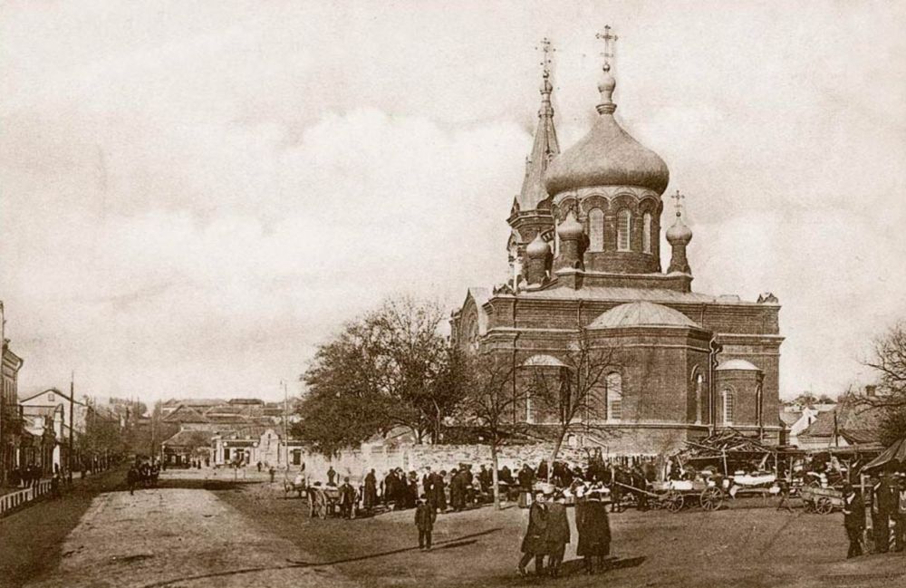 Мэр Мелитополя Галина Данильченко поздравила жителей города с памятной датой: 239 лет назад Мелитопольский уезд приобрел официальный статус