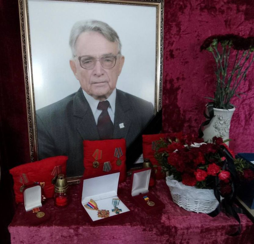 Галина Данильченко: Сегодня Мелитополь прощается с Игорем Сергеевичем Серым – почетным гражданином Мелитополя, талантливым ученым, педагогом