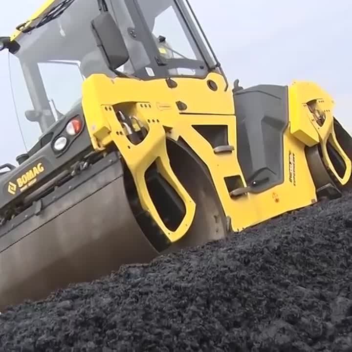 По словам вице-премьера правительства РФ Марата Хуснуллина, в новых регионах России сформируют сеть федеральных трасс