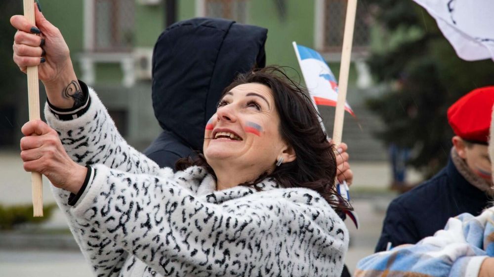 Главы новых регионов РФ поздравили Крым годовщиной возвращения в Россию