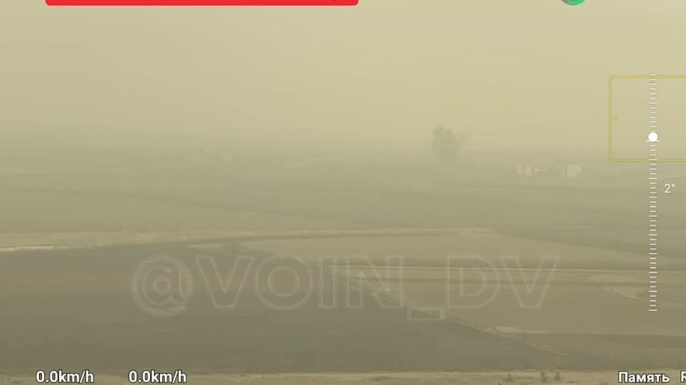 ����� �����: ������� ����������� [V], ���������� ��������� ������� ����� ���������� �� ����������� �����������