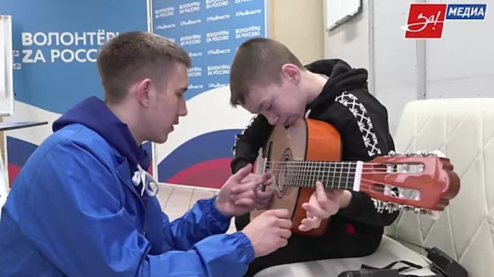 Волонтеры не дадут школьникам Запорожской области скучать на каникулах