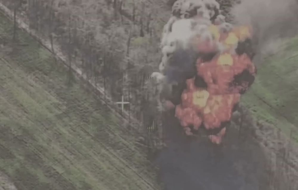 Андрей Руденко: Запорожское направление после прилета снаряда у нацистов взлетела на воздух позиция вместе с БК