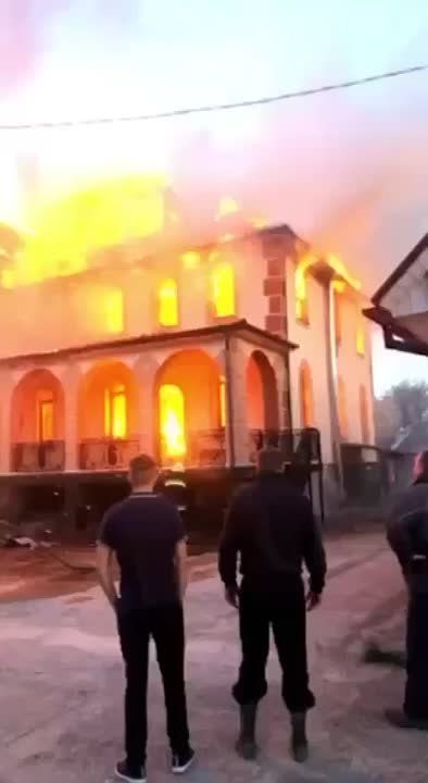 �� �������, � ����������� �������, �������� ���� ��� ���� �����������