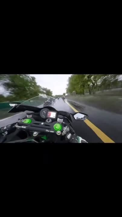 300 ��/�. MotoGP � ���, �������, ��������� ����������, ������������ ��������, ����������� 300 ��/� (�� ������ ������ ������...