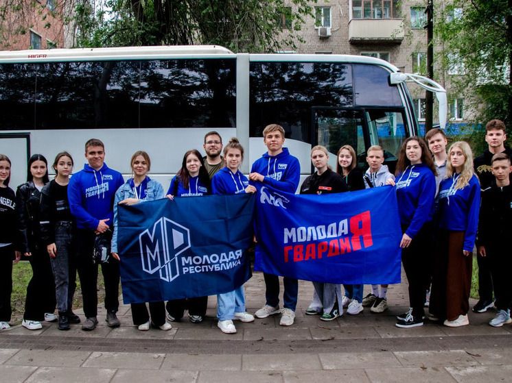 Дети Донбасса отправились на экскурсию в Госдуму РФ