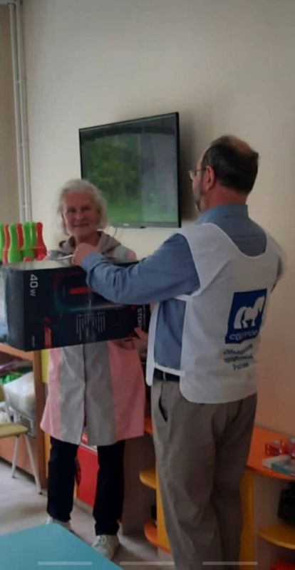 Профсоюзы СОЦПРОФ не оставили без подарков малышей в День защиты детей