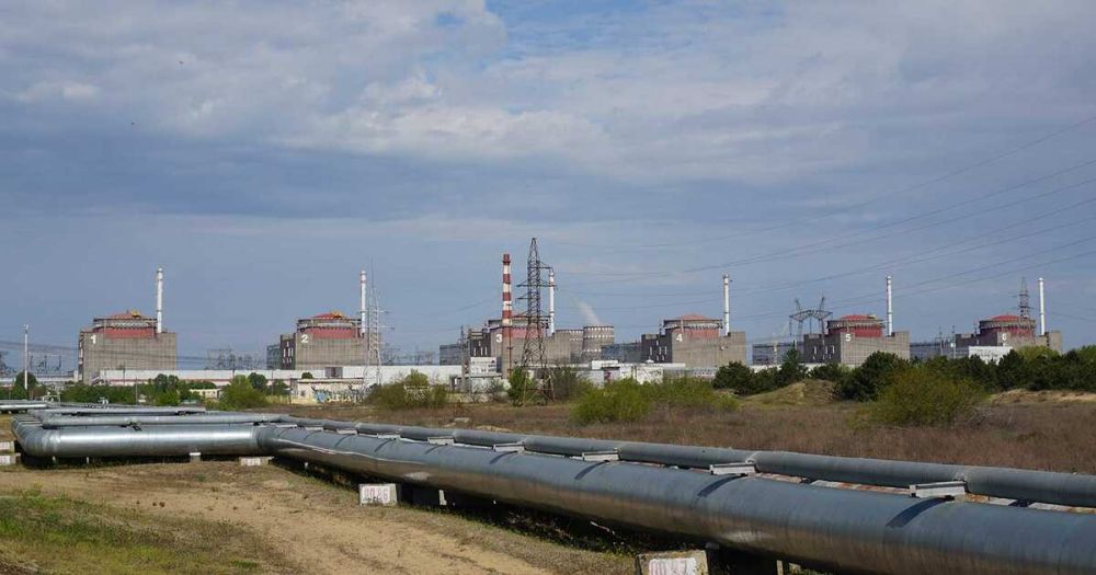 Пеcков: угрозы для ЗАЭС из-за разрушения Каховской ГЭС нет