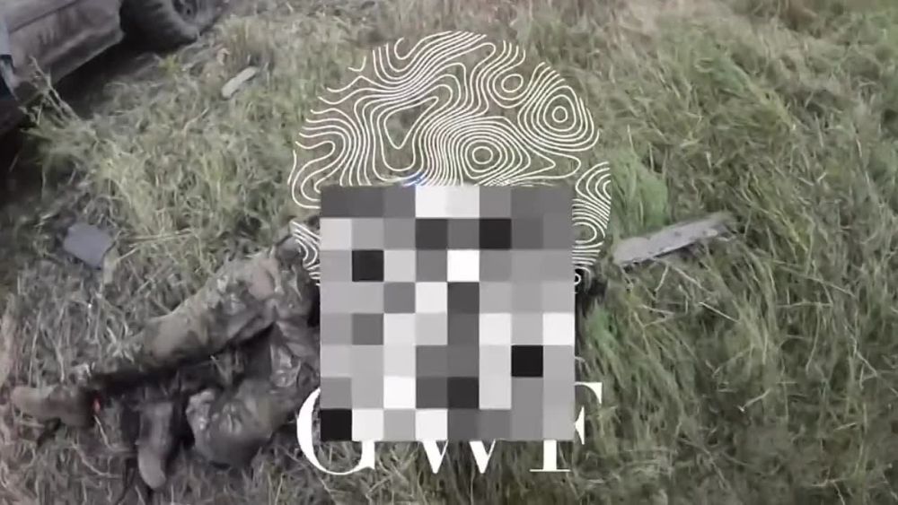 ������ �������: ������ �� ����� ������������ Toyota Land Cruiser 80 � ������ ������ ���������� ������������ HMMWV (Humvee) ���������� ������������� � ����������� ��������� �� ����������� �����������