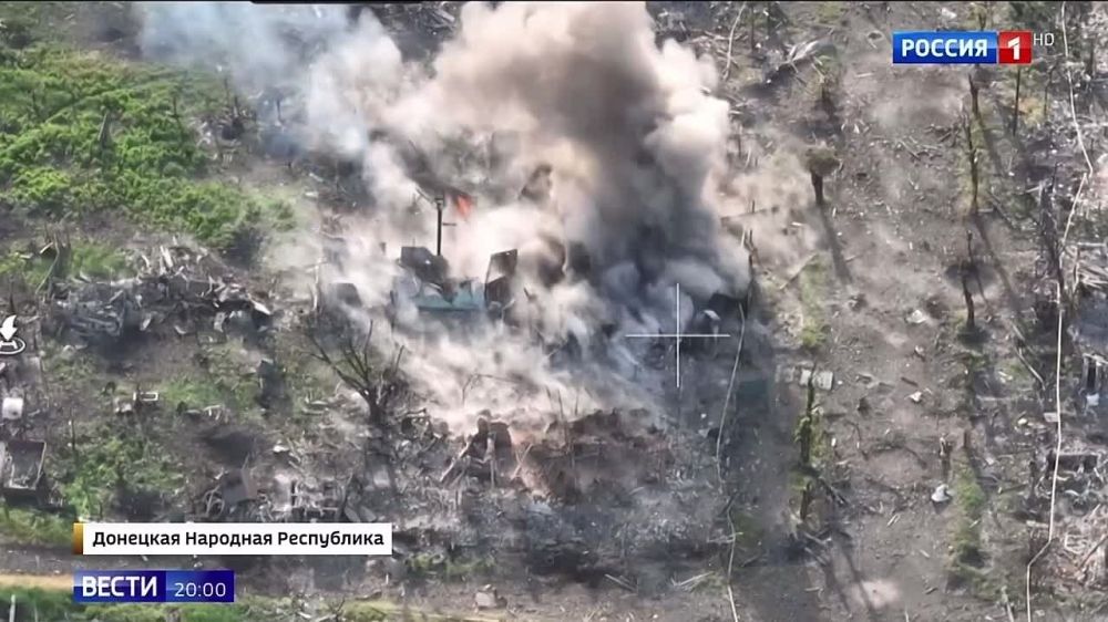 Рамзан Кадыров: Бойцы спецназа «АХМАТ» вопреки различным слухам, распространяемым на просторах Интернета украинской стороной, уверенно контролируют ход освобождения города Марьинка ДНР. Никто никуда не ушёл, не дождётесь!