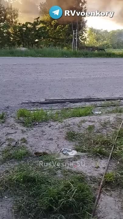 ��������, ��� � �.� ���������, � ������������ ������ ����������� �������, ��� ����������� ������� ������������� �� ���� ����������, �� ��������� "����" � ������������ � ����� �� ��, ��� �������� ��������������� ������� ������