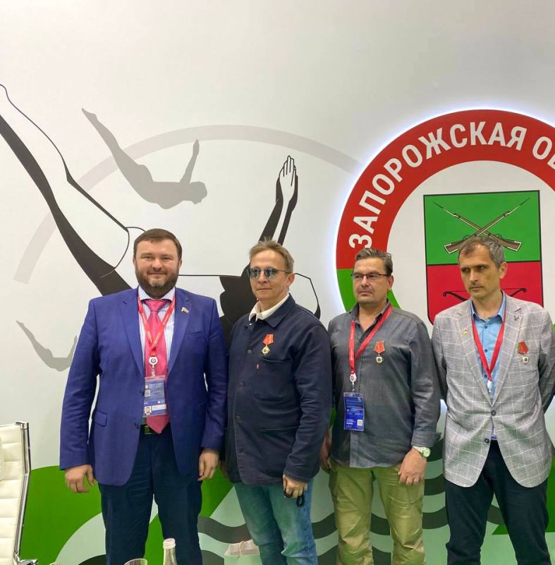 Дмитрий Ворона: Дорогие друзья! Благодарю вас за внимание к моему каналу