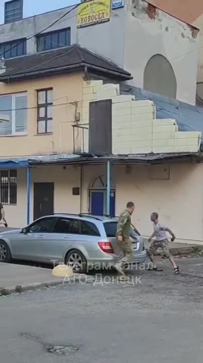 ���������� ��������-������ ������� ��������� ����� �� ���������, ��� ���������� ������� ������ ����� ����������� ������ ���������� �� ������������-�������������� ����������� � �����