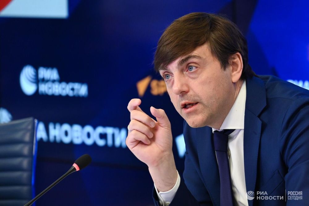 Кравцов рассказал о желающих учить украинский язык в новых регионах