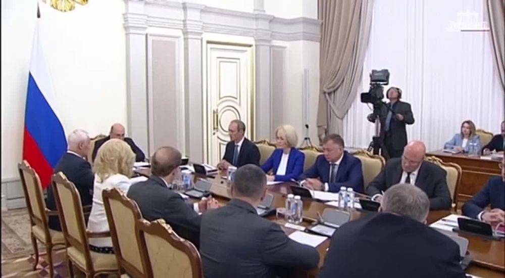 Главное в нынешних условиях – обеспечить суверенитет и независимость страны, безопасность и благополучие граждан, заявил Мишустин