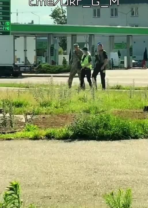 "����������� �� ������� �������� ���������" (�) �������