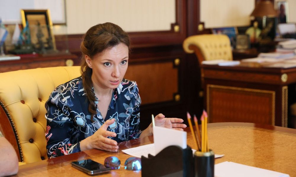 Анна Кузнецова: Вопросы защиты детей от преступных действий киевского режима обсудили в Симферополе с главой Республики Крым Сергеем Валерьевичем Аксеновым