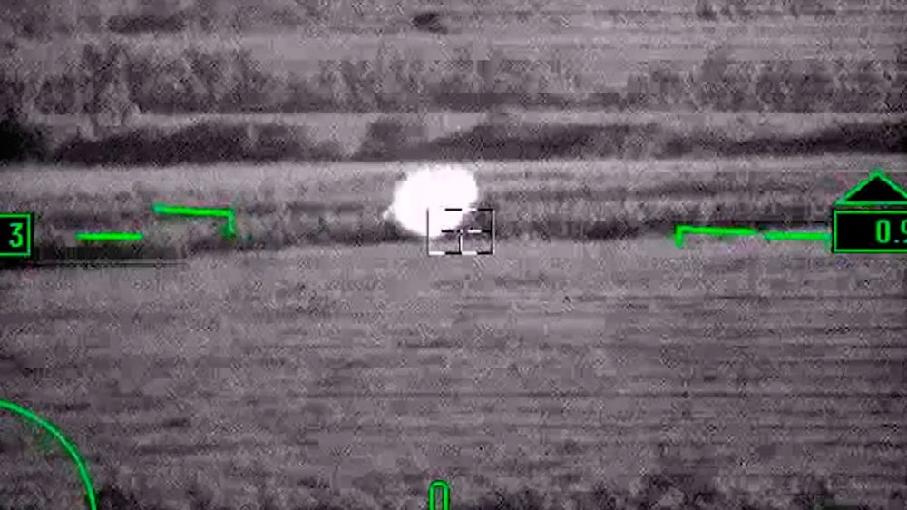 Минобороны показало кадры ракетного удара «Аллигатора» по технике ВСУ