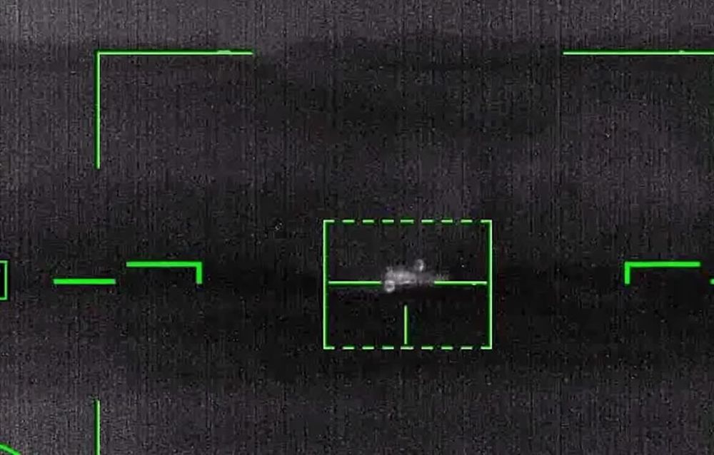 Андрей Руденко: Запорожское направление вертолет К-52 уничтожает БТР врага