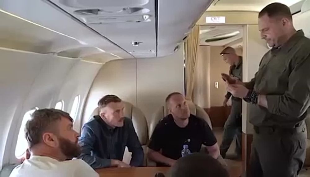 ��������� "�����" ��������� �� ������ � ������� � �� �������