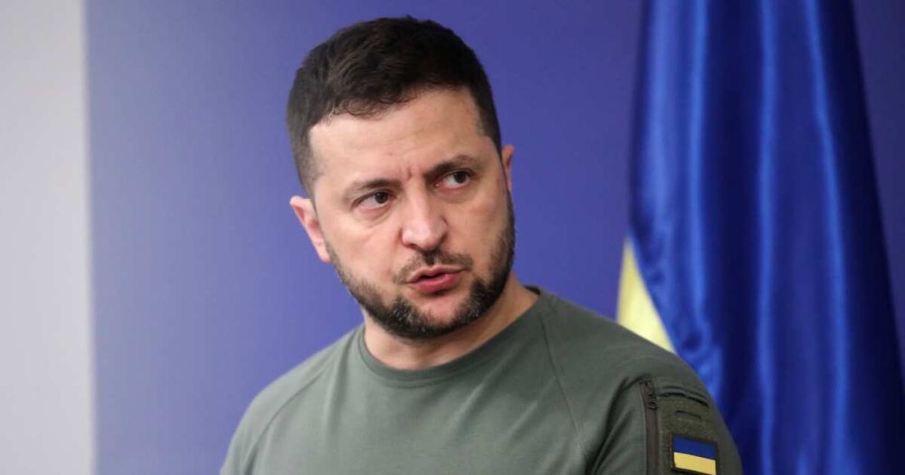 Экс-разведчик из США: Запад избавится от Зеленского в случае атаки на ЗАЭС