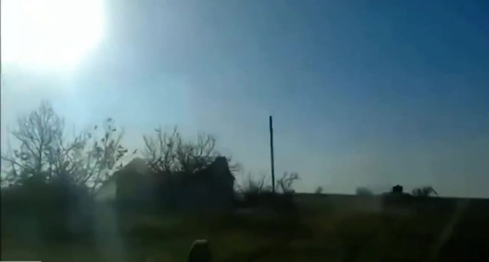 ����� ������������� ������������ Humvee � ��������� ��� ����� �� �����