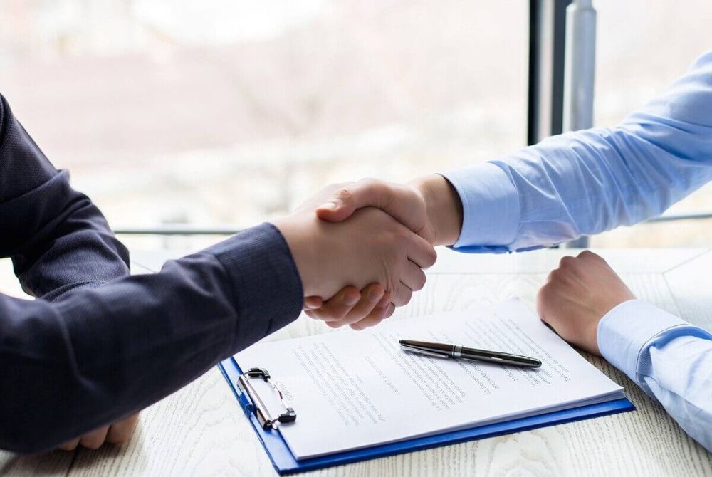 Страховым компаниям в новых регионах России компенсируют часть расходов