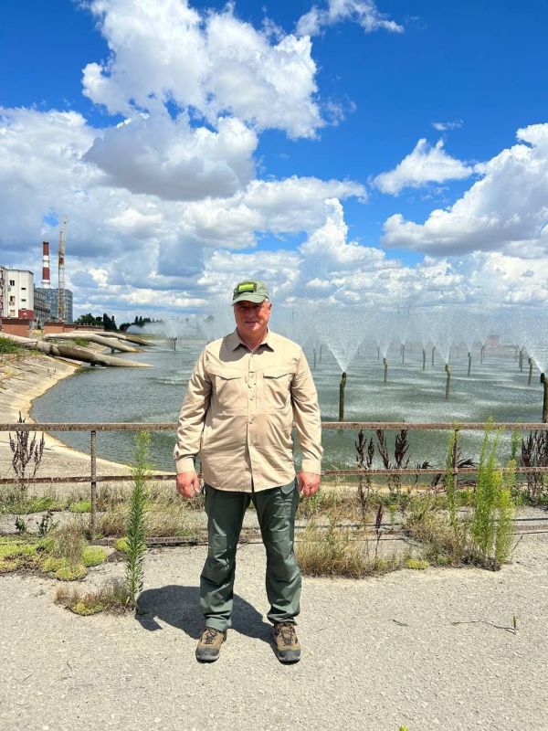 ����������� �������. ����-������� �� ����� ��������� ������� ��������� �� ������ ����� ������ ������� ��������, � ������ ������� ����� ������������� 3 �����, 2 ������� ����, ���������-������� �����, ���������� � ����������� �����