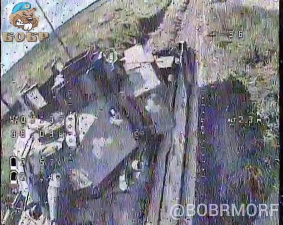 Евгений Лисицын: Очередной российский дрон-камикадзе "поприветствовал" американскую БМП "Брэдли" на Запорожском фронте