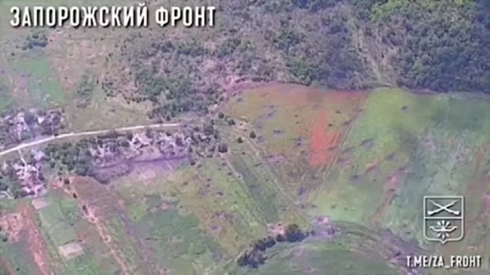 Евгений Лисицын: Украинская техника продолжает ездить по минным полям на Запорожском фронте