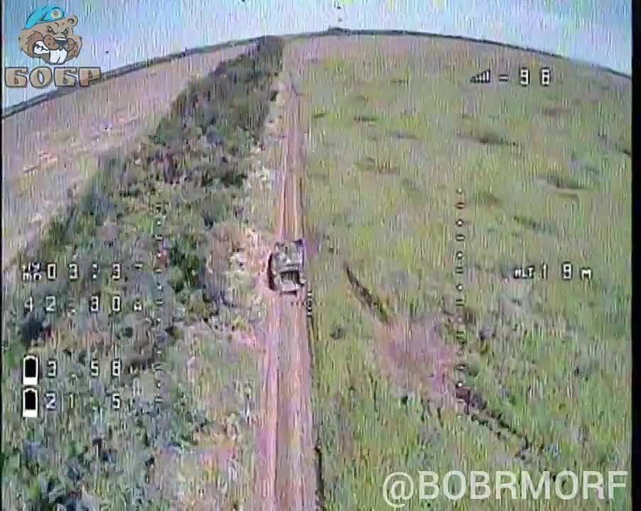Юрий Котенок: Точный прилет FPV-дрона по американскому БТР М113 в районе Орехова (Запорожское направление)