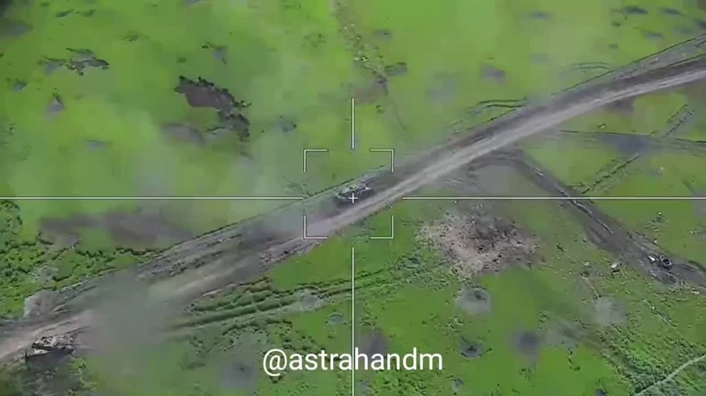 Евгений Лисицын: Уже привычная картина, как российский «Ланцет» бьет по немецким «Леопардам» на Запорожском фронте