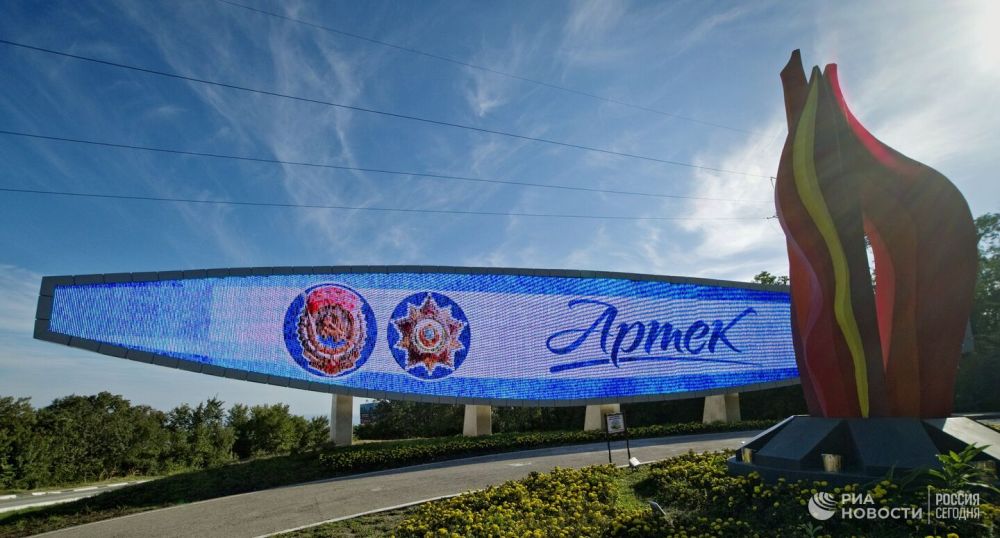 Путин поручил открыть филиалы "Артека" в Севастополе и Бердянске