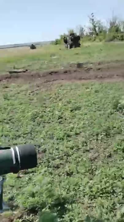 Юрий Котенок: Запорожское направление — украинские боевики снимают западную технику, сгоревшую и брошенную в полях и лесопосадках