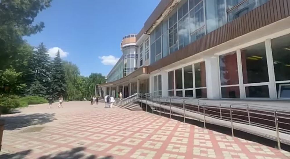 Власти Запорожской области и «Единая Россия» помогают исполнять мечты – при поддержке партии и Врио губернатора 50 абитуриентов региона поступили в российские медицинские вузы