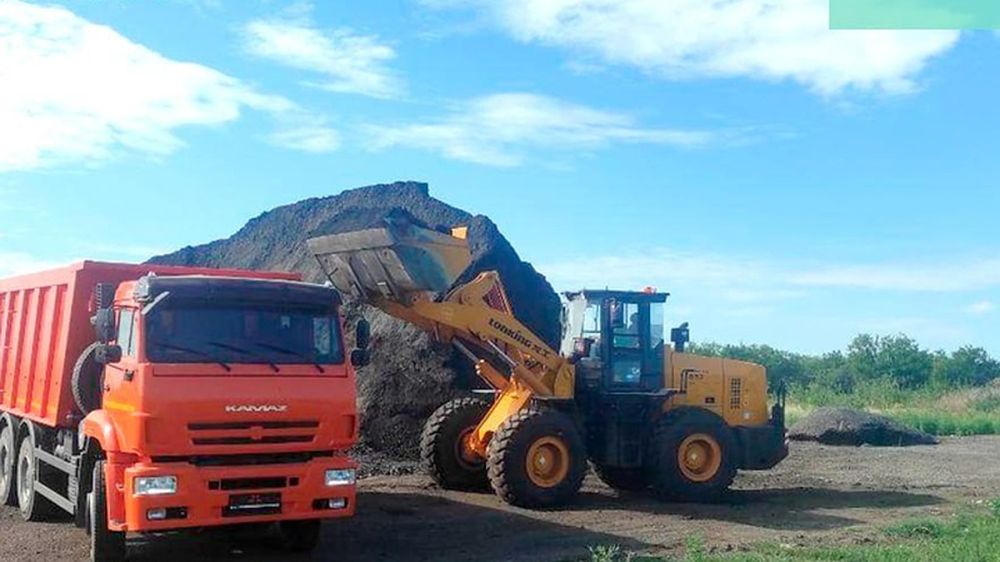 Специалисты из Пензы продолжают ремонт дорог в Запорожской области